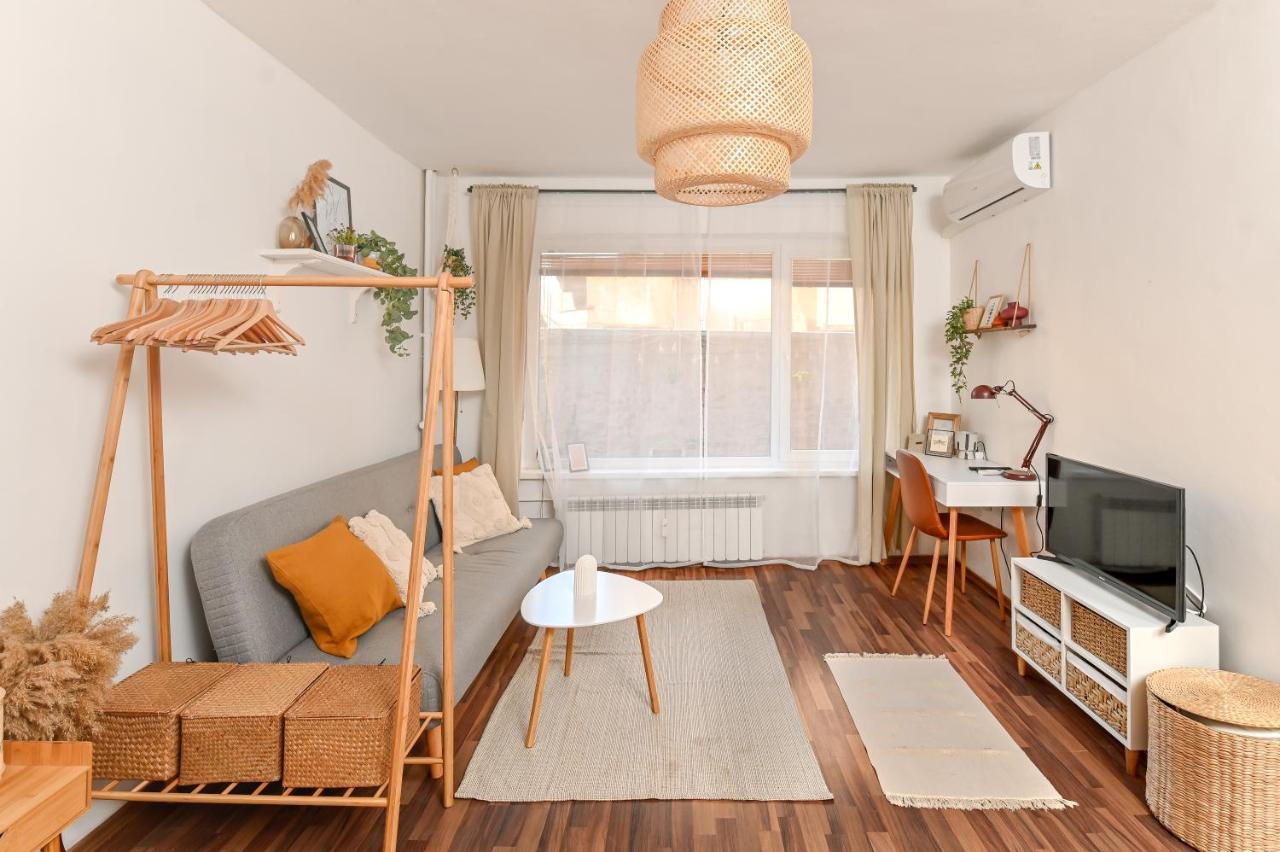 Cosy&Art 1Bd Apartment Next To Slaveykov Square Σόφια Εξωτερικό φωτογραφία