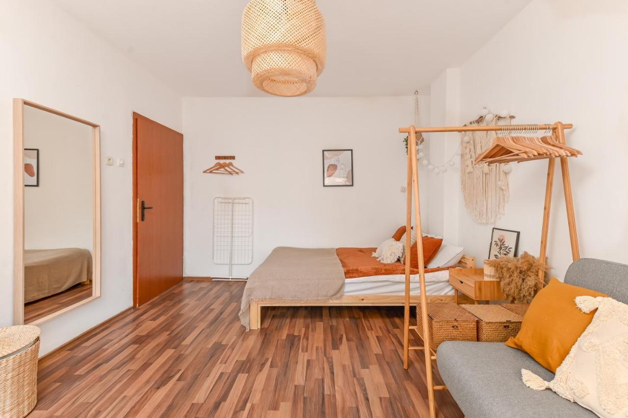 Cosy&Art 1Bd Apartment Next To Slaveykov Square Σόφια Εξωτερικό φωτογραφία